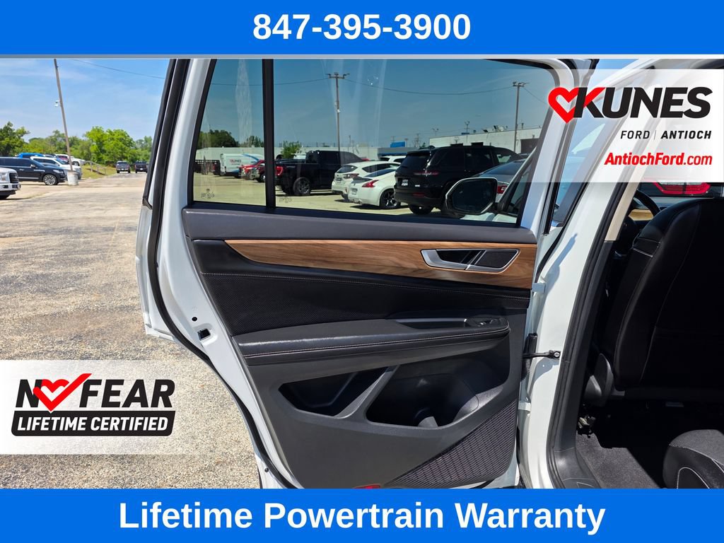 Used 2024 Volkswagen Atlas SE AWD/4WD image 18