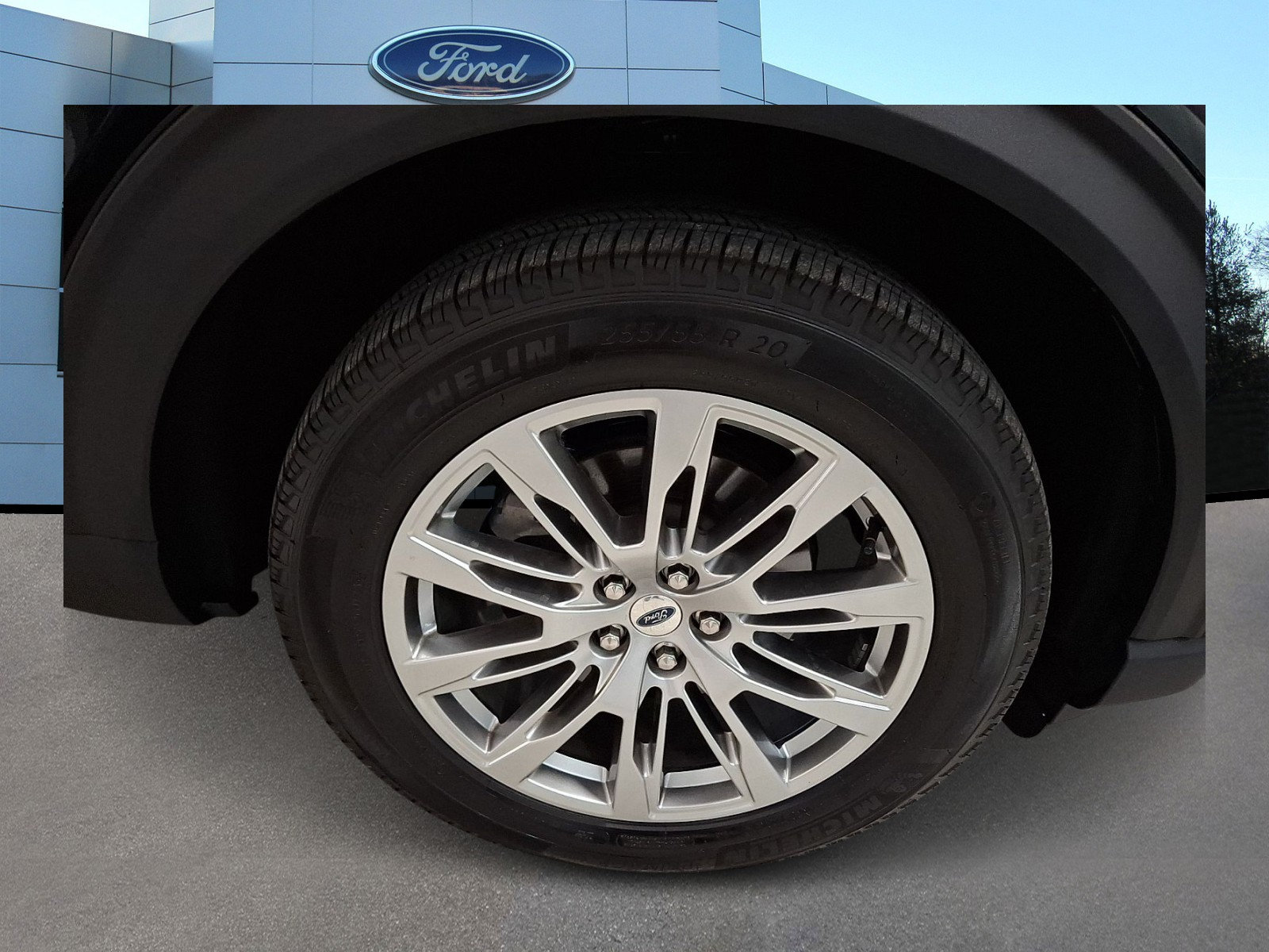 Certified 2026 Ford Explorer Active w/ Active Comfort Package AWD/4WD image 8