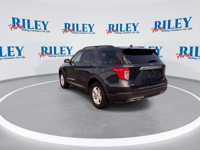 Certified 2022 Ford Explorer XLT w/ Equipment Group 202A AWD/4WD image 7