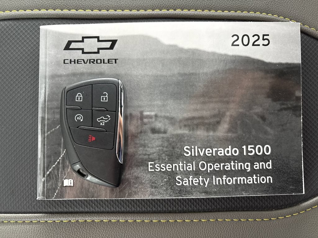 Used 2025 Chevrolet Silverado 1500 ZR2 w/ Technology Package AWD/4WD image 27