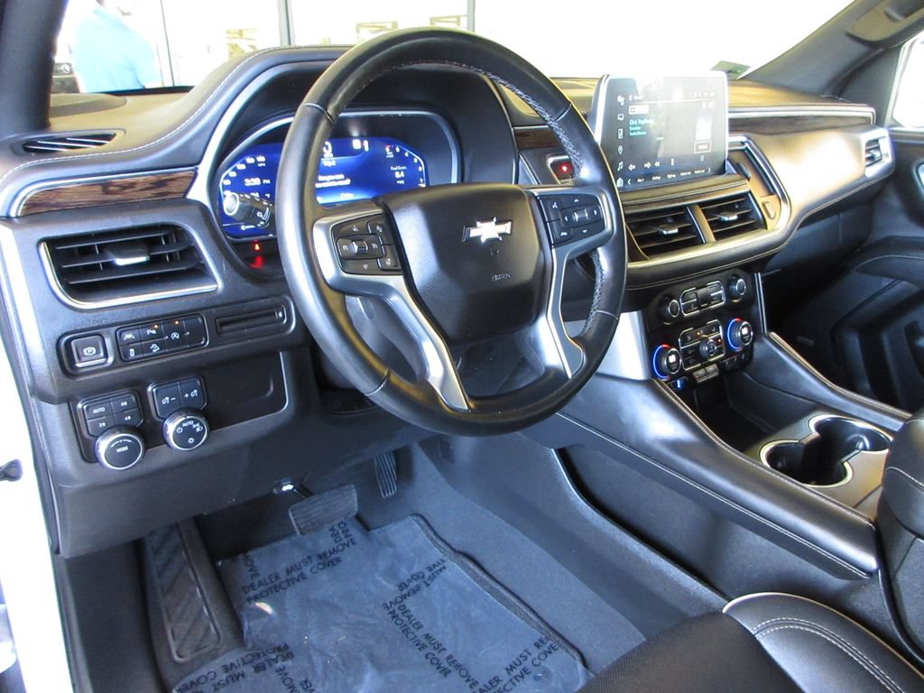 Used 2023 Chevrolet Suburban Premier AWD/4WD image 13