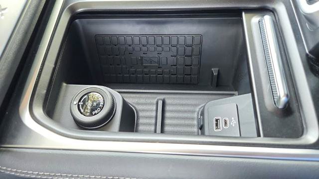 Certified 2025 Ford Expedition Max Platinum w/ Stealth Appearance Package AWD/4WD image 17
