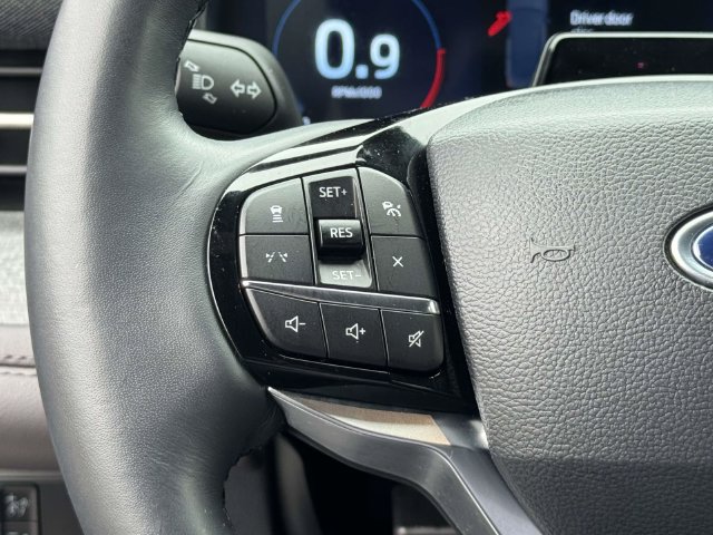Certified 2026 Ford Explorer Platinum AWD/4WD image 19