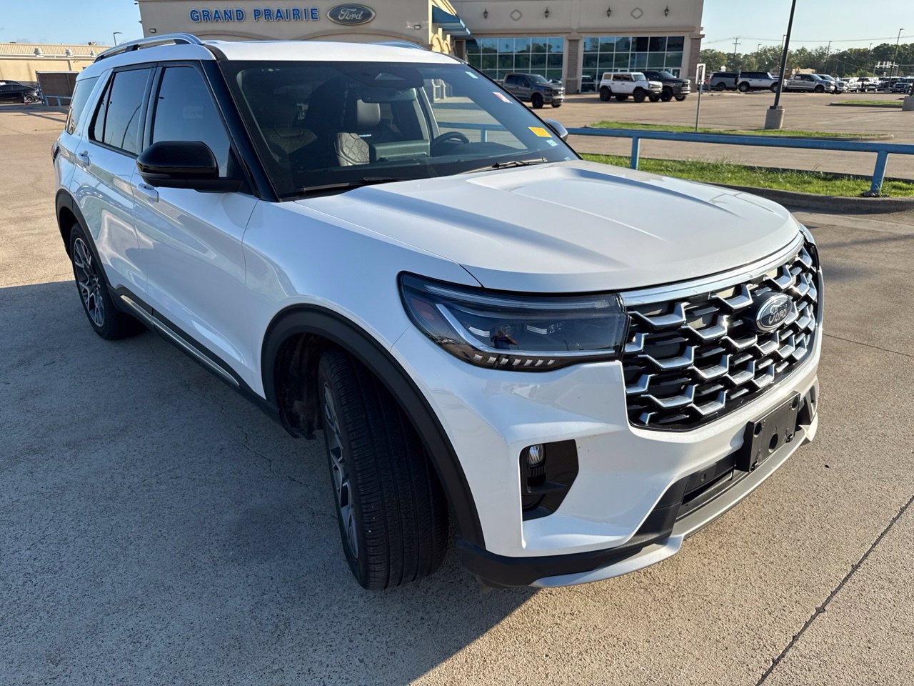 Certified 2025 Ford Explorer Platinum w/ Ultimate Package RWD image 18