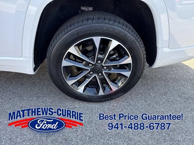 Used 2023 Jeep Grand Cherokee L Overland AWD/4WD image 16