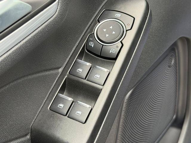 Certified 2025 Ford Escape Platinum AWD/4WD image 12