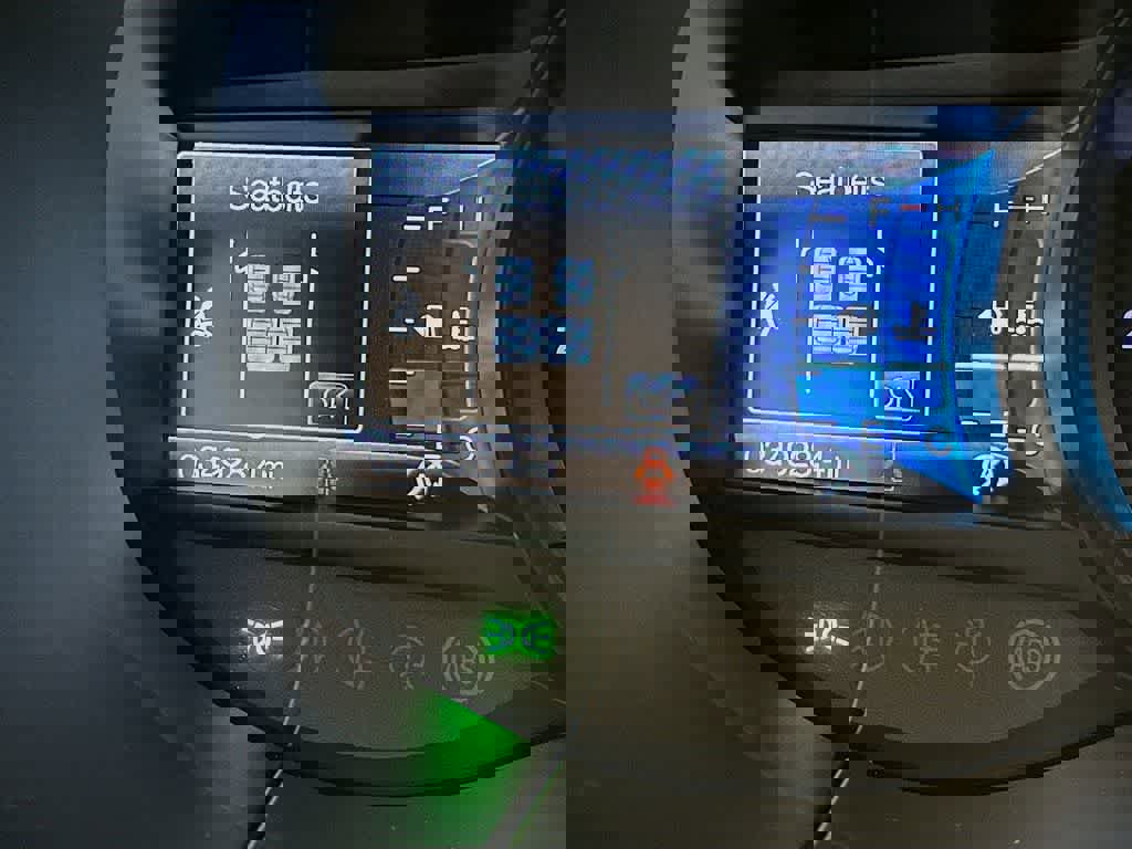 Certified 2022 Ford Edge SEL image 18