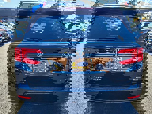 Used 2023 Honda Odyssey Touring image 3