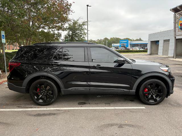 Certified 2020 Ford Explorer ST w/ ST Street Pack AWD/4WD image 4