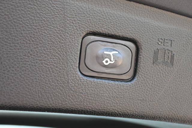 Certified 2022 Ford Edge SEL w/ Sport Appearance Package AWD/4WD image 13