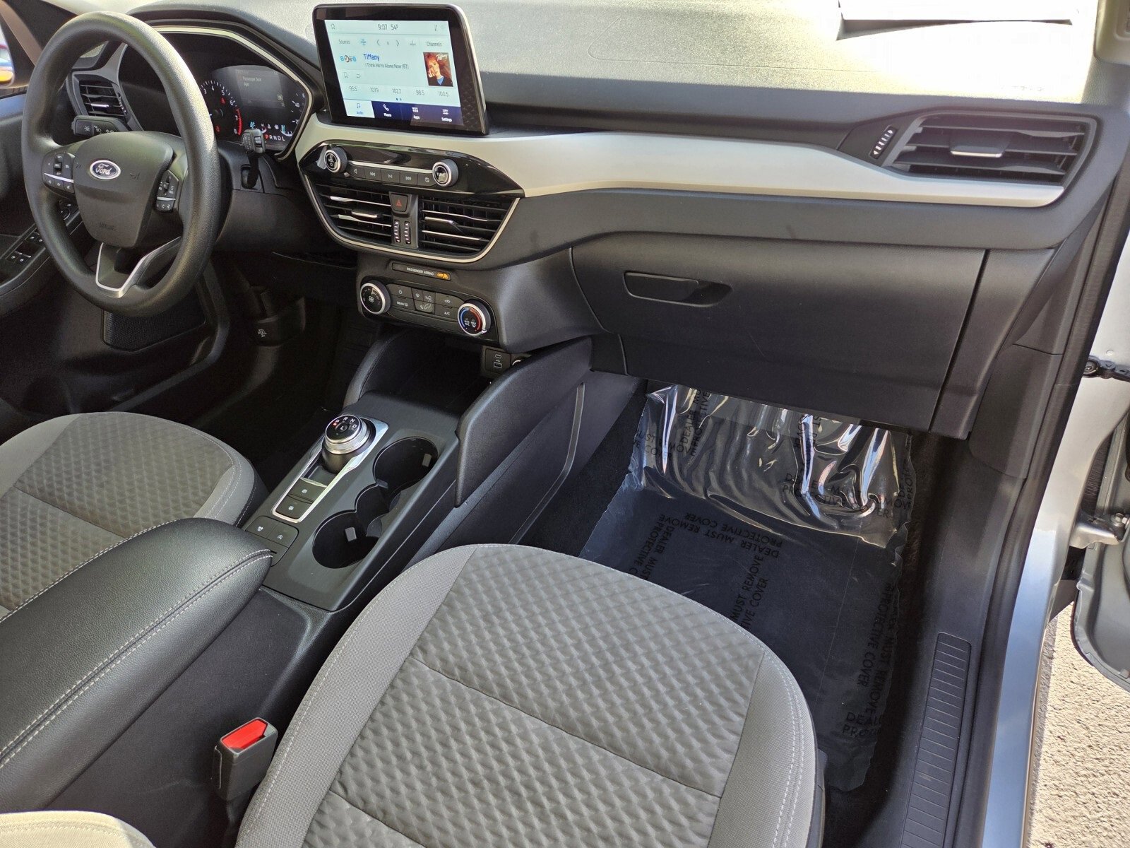 Certified 2021 Ford Escape SE w/ SE Sport Appearance Package image 16