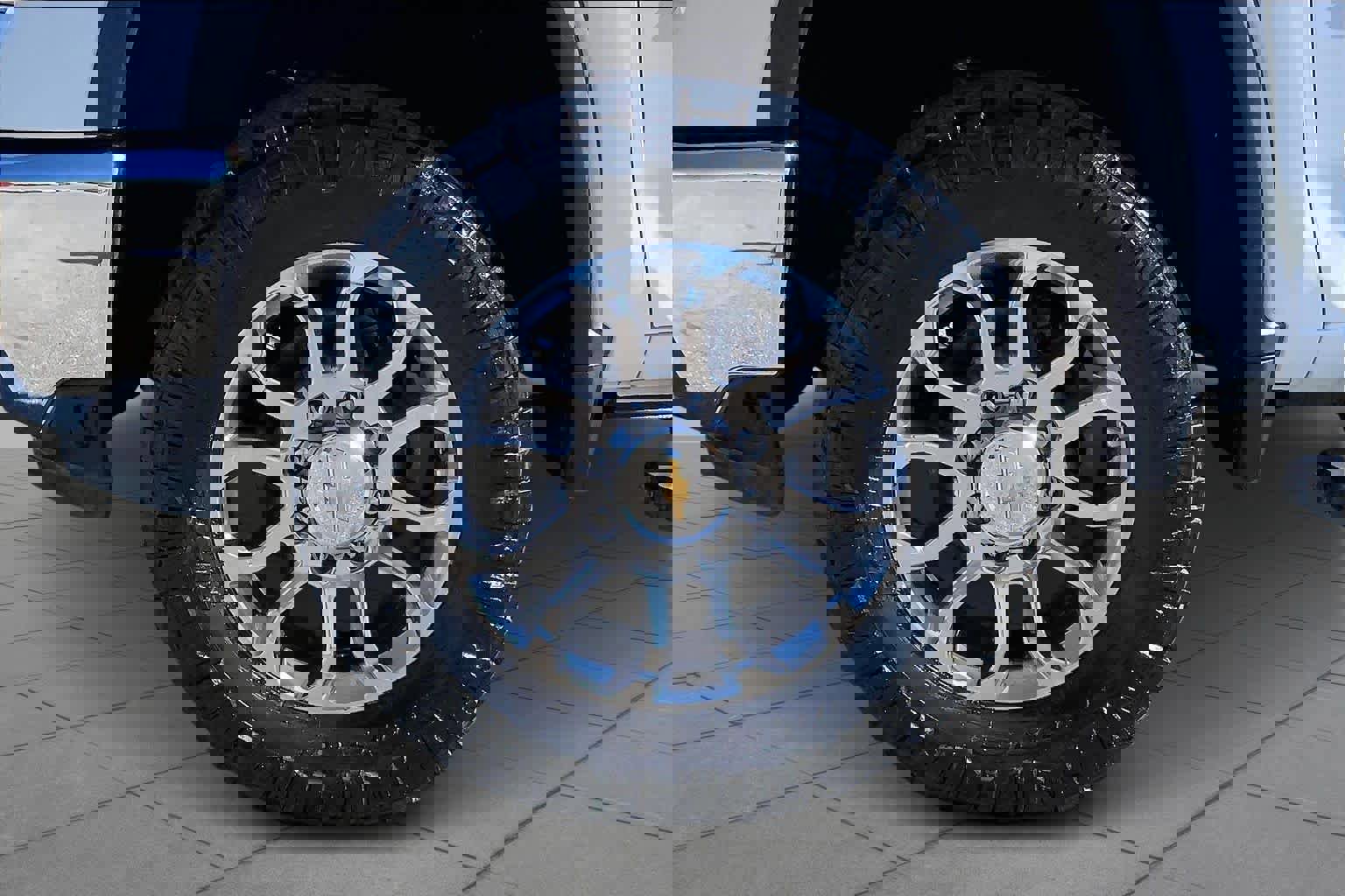 Used 2025 Chevrolet Silverado 3500 LTZ w/ LTZ Premium Package image 13