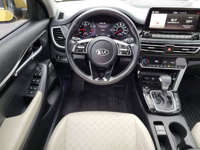 Used 2021 Kia Seltos SX w/ SX Sunroof Package image 18