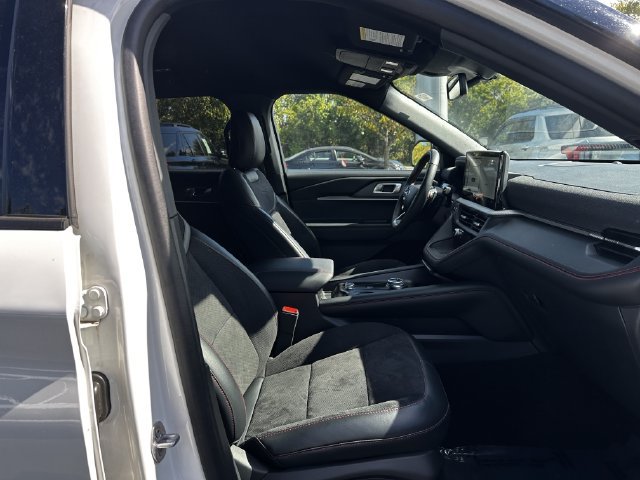 Certified 2025 Ford Explorer ST AWD/4WD image 34