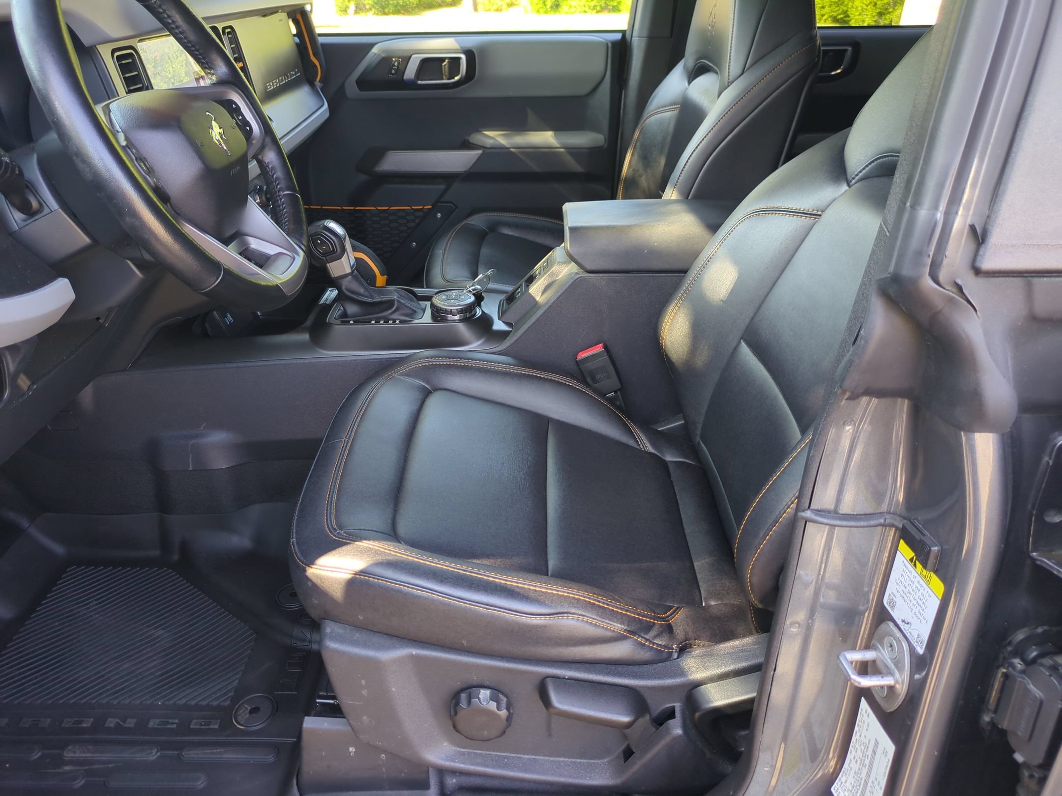 Certified 2023 Ford Bronco Badlands w/ Sasquatch Package AWD/4WD image 12