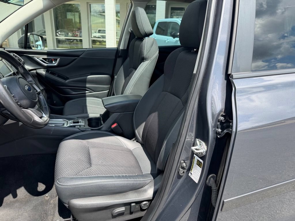 Used 2022 Subaru Forester Premium AWD/4WD image 9
