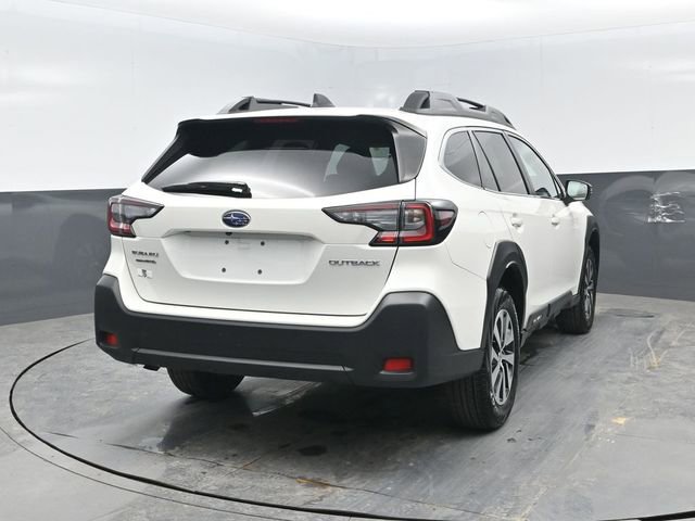 Used 2025 Subaru Outback Premium AWD/4WD image 17