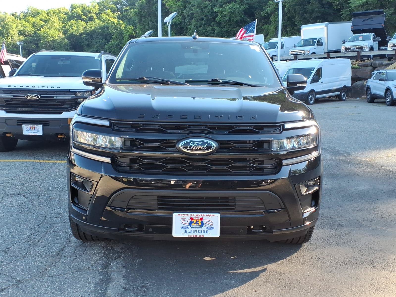 Certified 2023 Ford Expedition Max Limited AWD/4WD image 2