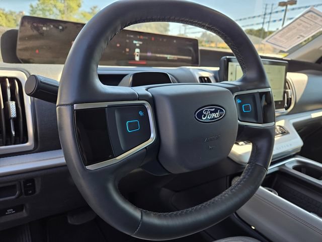 Certified 2025 Ford Expedition Active RWD image 21