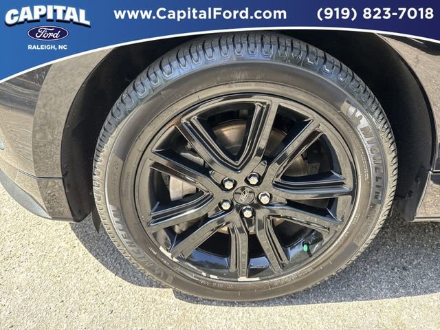 Certified 2022 Ford Edge ST-Line w/ Class II Trailer Tow Package image 12