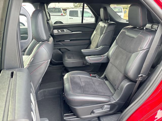 Certified 2025 Ford Explorer ST image 18