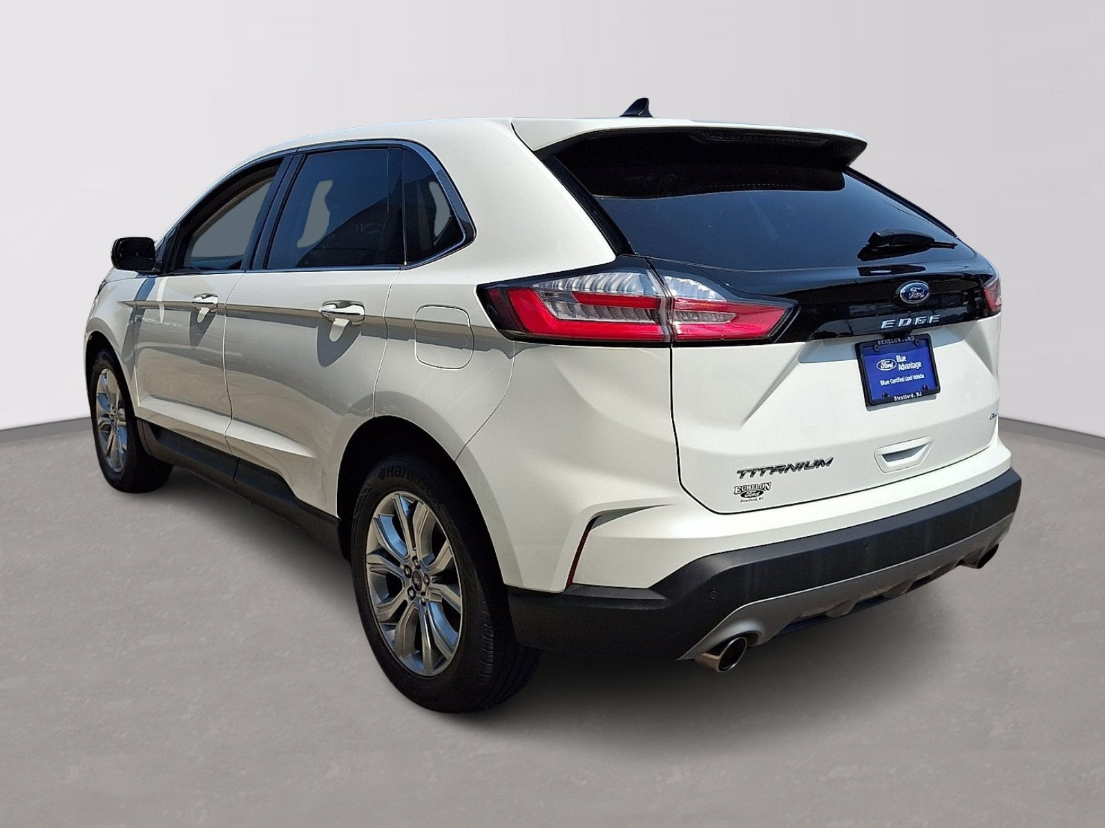 Certified 2022 Ford Edge Titanium AWD/4WD image 4
