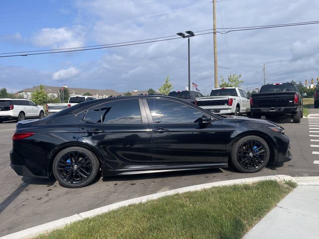 Used 2025 Toyota Camry SE w/ Convenience Package FWD image 6