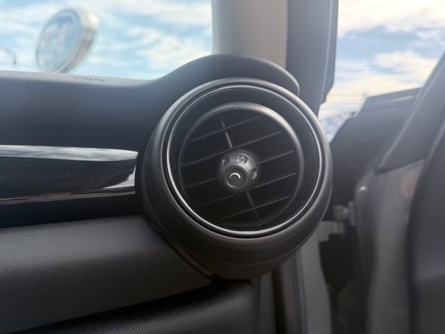 Used 2019 MINI Cooper S FWD image 14
