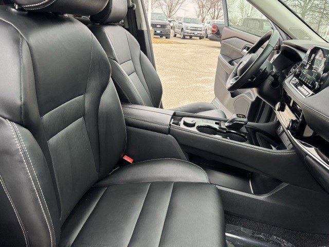 Used 2022 Nissan Rogue SL w/ SL Premium Package image 38