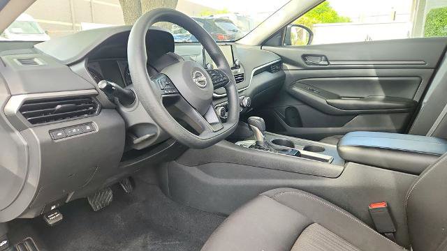 Used 2024 Nissan Altima 2.5 S image 9