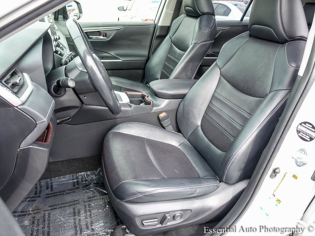 Used 2021 Toyota RAV4 Limited AWD/4WD image 9