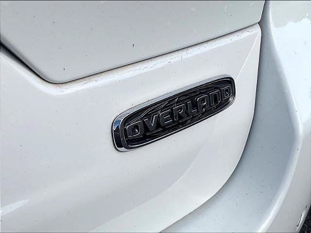 Used 2023 Jeep Grand Cherokee Overland w/ Luxury Tech Group IV AWD/4WD image 26