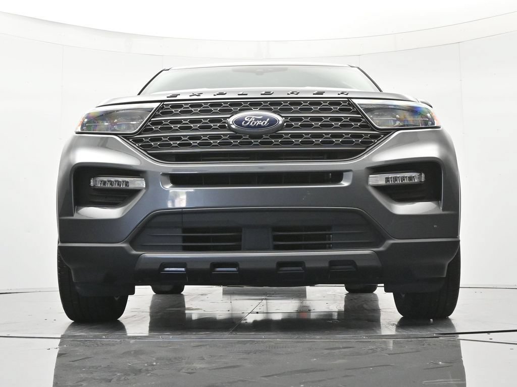 Certified 2023 Ford Explorer XLT w/ Equipment Group 202A RWD image 39