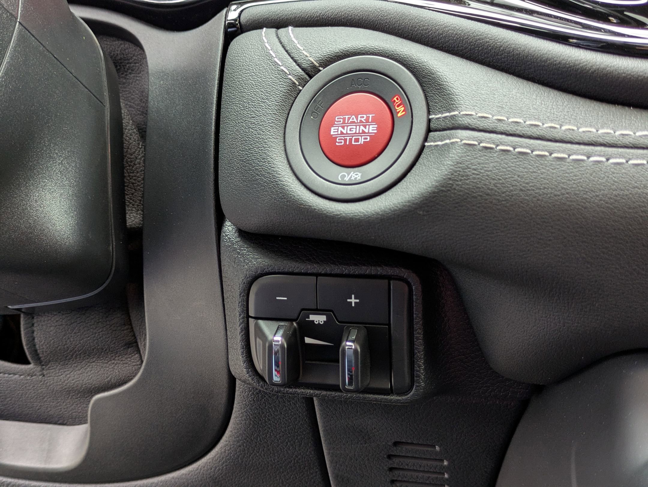 Used 2024 Dodge Durango SRT image 25