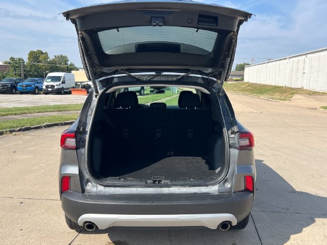 Certified 2023 Ford Escape Active AWD/4WD image 6