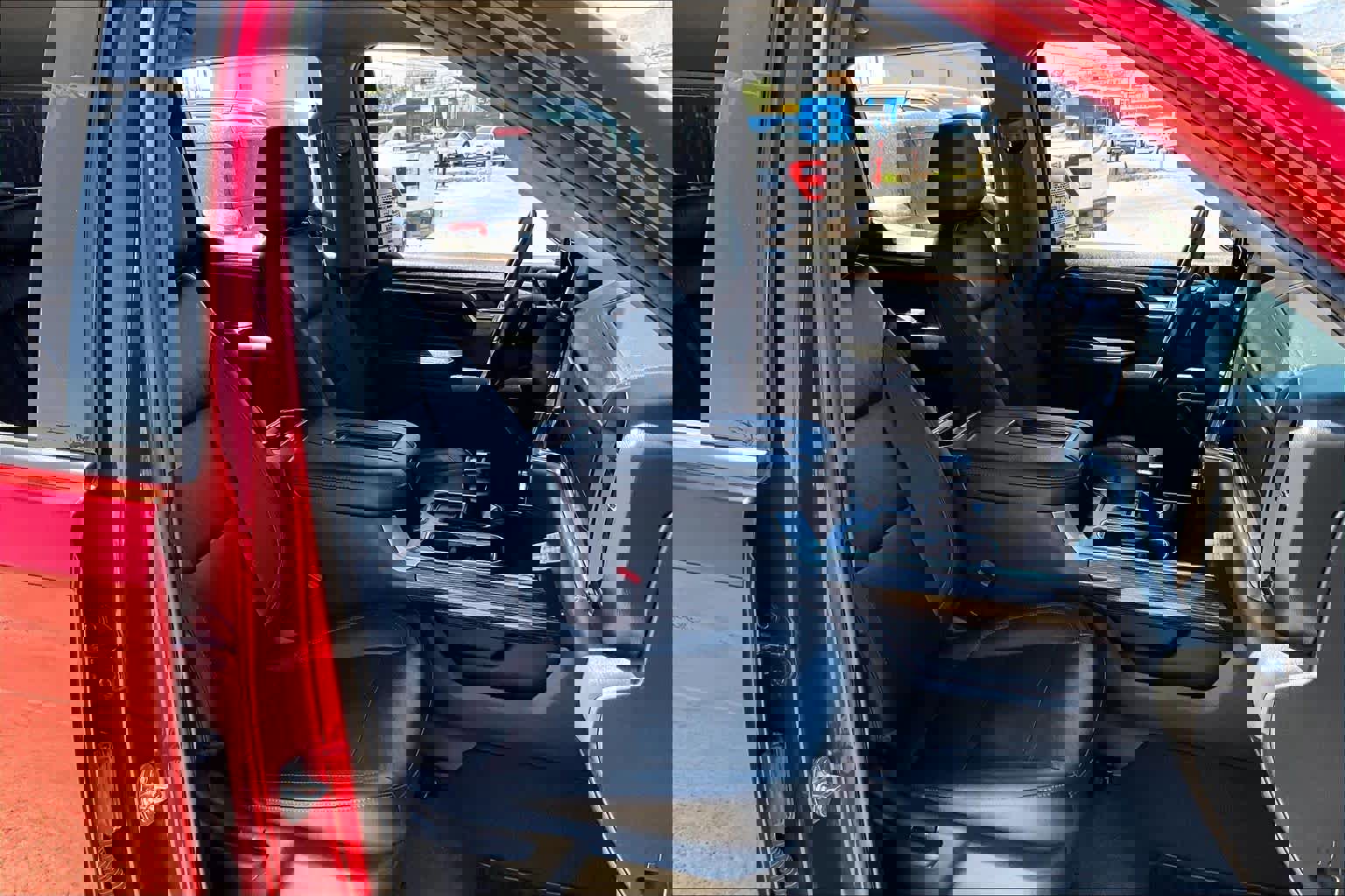 Used 2022 GMC Sierra 1500 Elevation w/ Elevation Premium Package AWD/4WD image 9