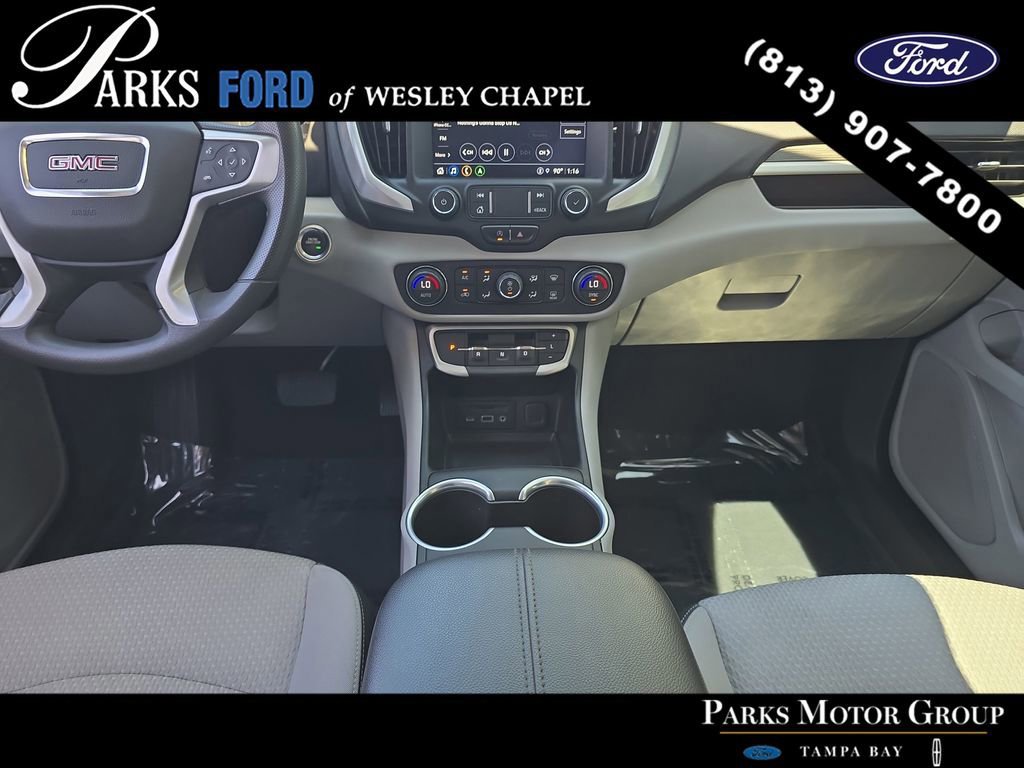 Used 2022 GMC Terrain SLE w/ Driver Convenience Package FWD image 12