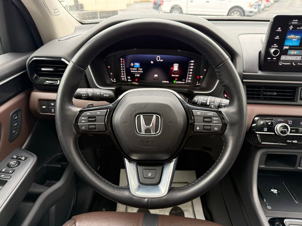Used 2024 Honda Pilot Elite image 15