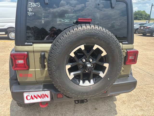 Used 2025 Jeep Wrangler Unlimited Rubicon AWD/4WD image 9