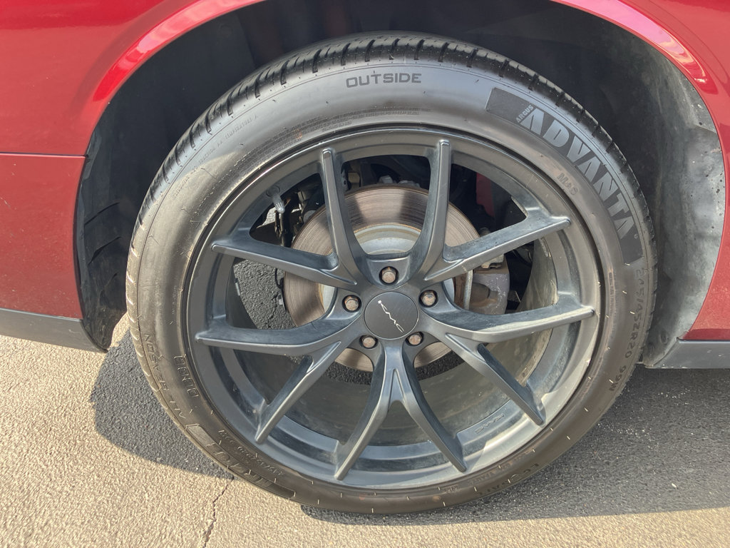 Used 2018 Dodge Challenger SXT Plus RWD image 9