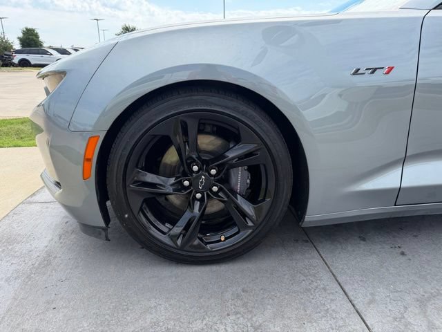 Used 2023 Chevrolet Camaro LT w/ RS Package RWD image 4