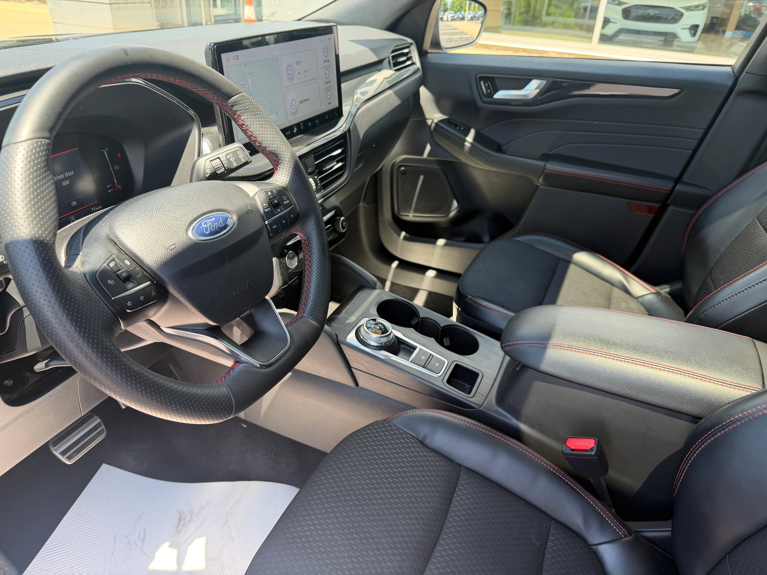 Certified 2023 Ford Escape ST-Line w/ Tech Pack #1 AWD/4WD image 16