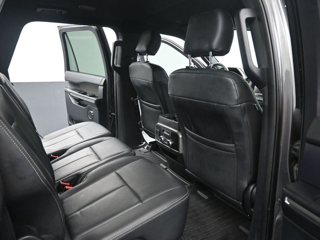 Certified 2020 Ford Expedition Max XLT image 17