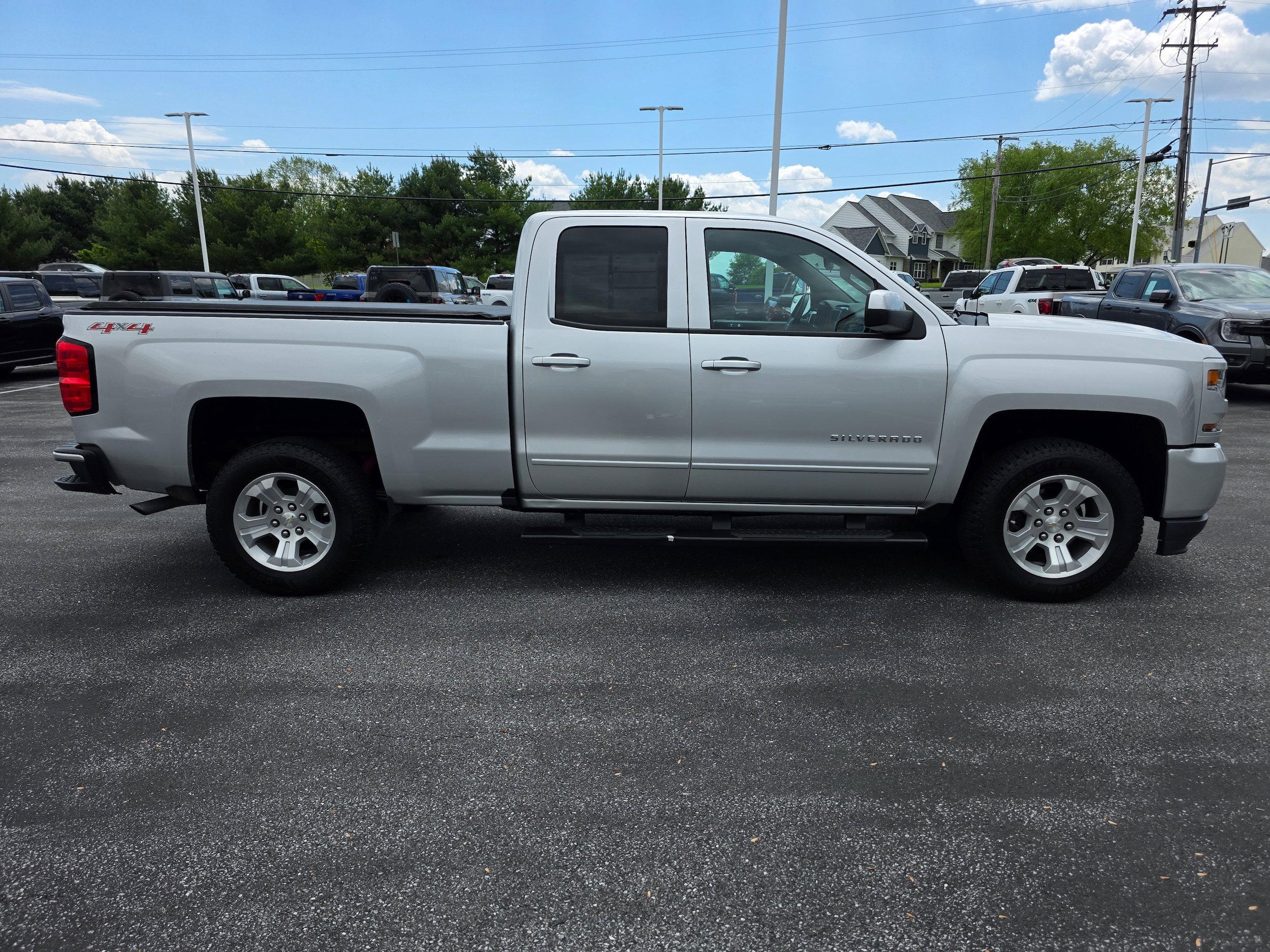 Used 2019 Chevrolet Silverado 1500 LT w/ All Star Edition AWD/4WD image 6