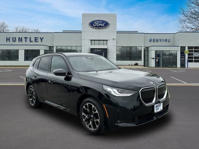 Used 2025 BMW X3 xDrive30i AWD/4WD image 3