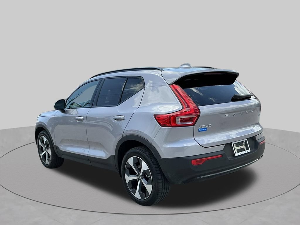 Used 2026 Volvo XC40 B5 Plus AWD/4WD image 8