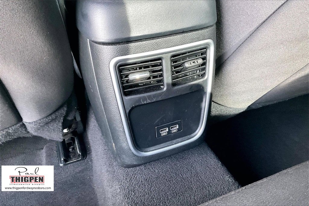 Used 2023 Dodge Charger SXT image 32