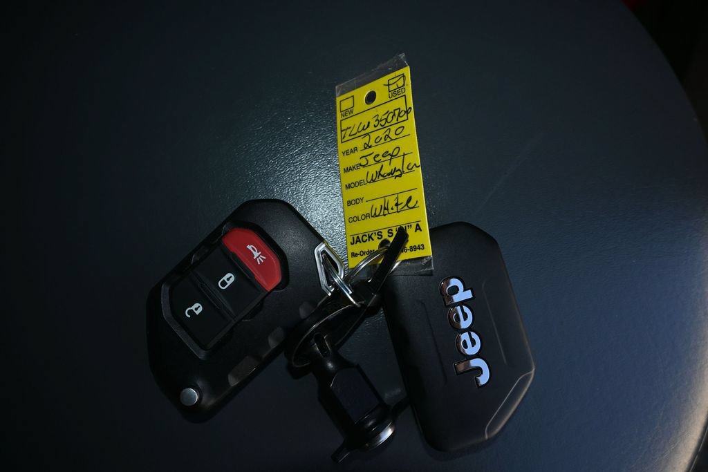 Used 2020 Jeep Wrangler Unlimited Rubicon AWD/4WD image 36