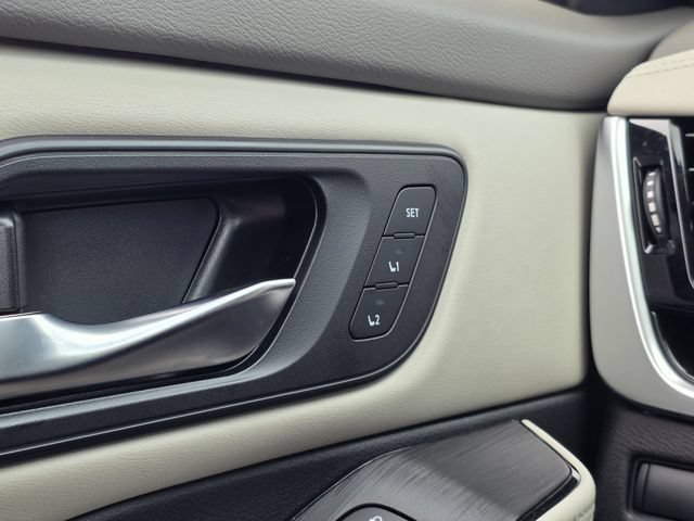 Used 2024 Nissan Rogue SL w/ SL Premium Package FWD image 16
