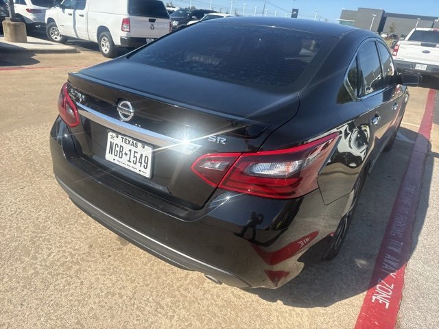 Used 2018 Nissan Altima 2.5 SR w/ Interior Lighting Package image 3